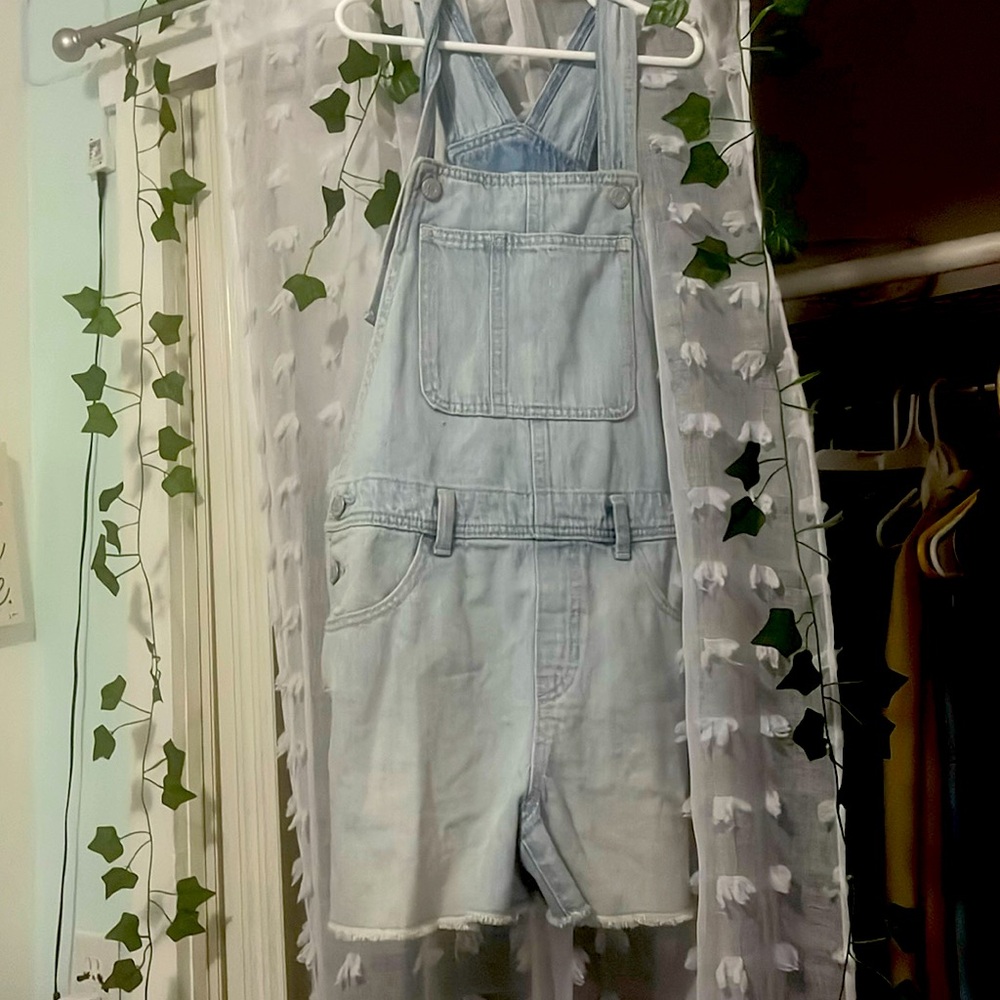 💖(Flawed) OLD NAVY OVERALLS